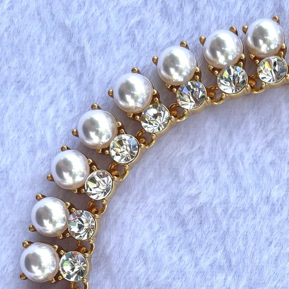 Oscar de la Renta Pearl and Crystal necklace - Picture 4 of 4